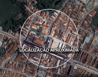 Imóvel comercial no centro de Simão Dias, com 17m de frente e estado de conservação relativo