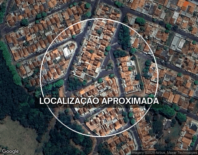 Casa com 2 quartos, 2 banheiros e 1 vaga em Adamantina/SP