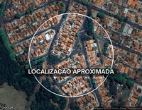 Casa com 2 quartos, 2 banheiros e 1 vaga em Adamantina/SP