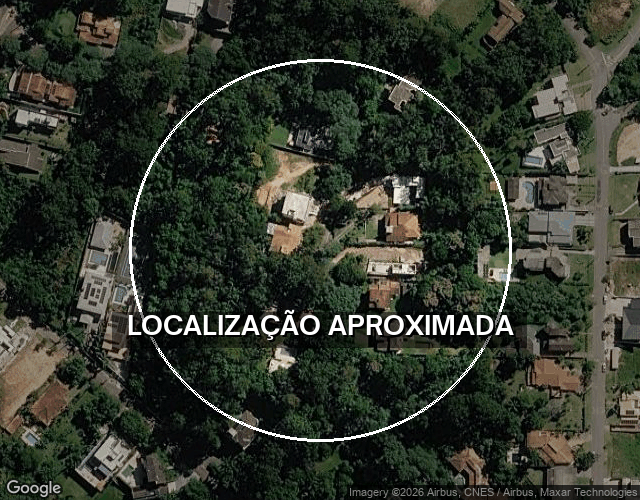Terreno em Condomínio Fechado com 1.400m² - Capitalville I