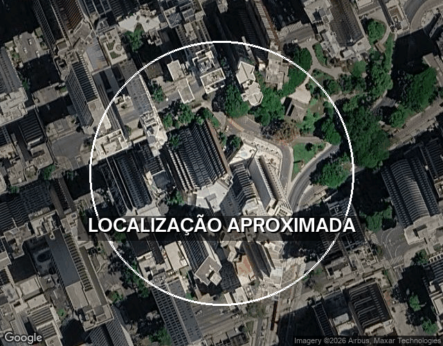 Apartamento espaçoso com 2 vagas e 452m²