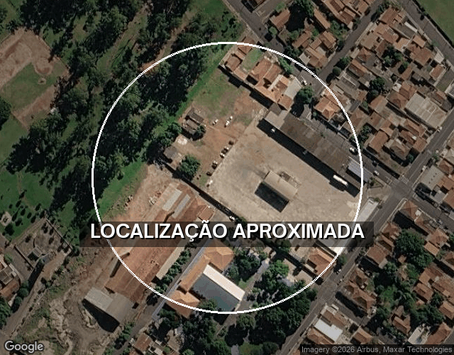 Terreno 916,50m² com 4 casas demolidas - Ourinhos/SP