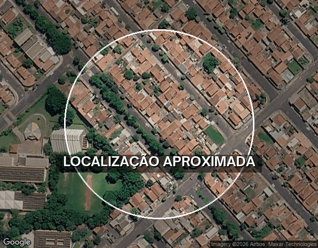 Casa com 2 edículas e 40m² construídos em 250m² de terreno