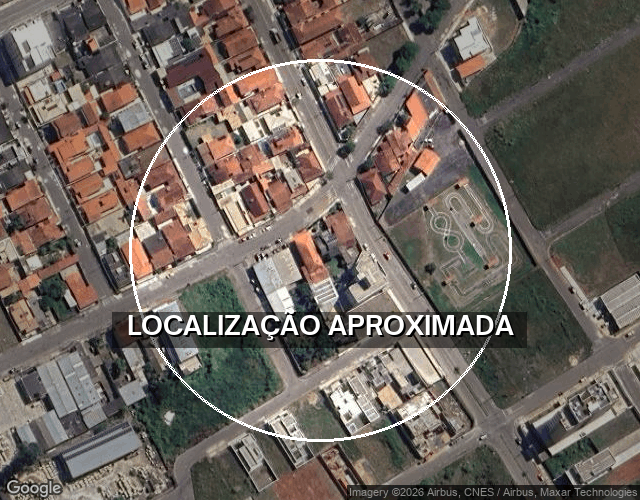 Edificação Comercial/Residencial 700m² - Terreno 528m² em Três Corações/MG