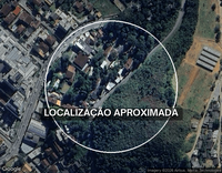 3 Casas em Terreno de 1950m² com Piscina e Sauna