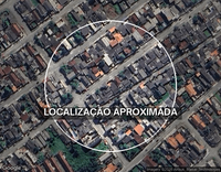 Casa ocupada com 49,70m² de área construída e 144m² de terreno