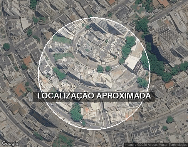 Cobertura com 4 quartos, 2 banheiros, piscina e 2 vagas - 304m²