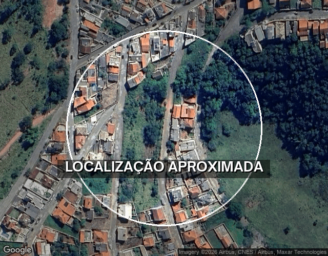 Sobrado com 2 pavimentos e terreno de 240m² em São Lourenço/MG