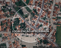 Casa com 2 Quartos e 1 Banheiro em Condomínio