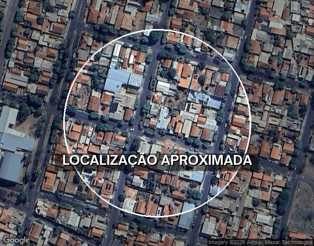 Casa com 2 Prédios Residenciais em Dracena - 196m²