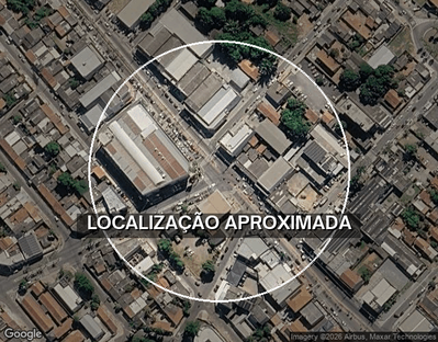 Casa em Associação com 561m² de Área Construída