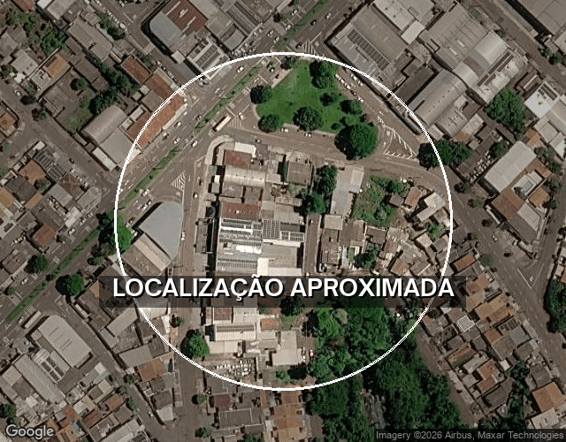 Casa em Terreno de 324m² na Vila Industrial