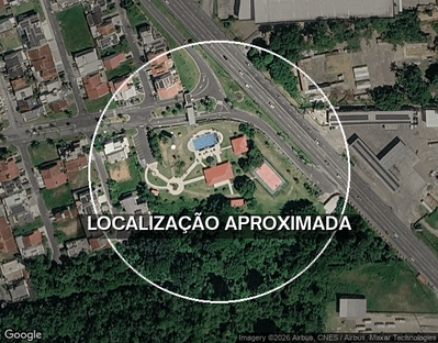 Casa Reformada com 4 Suítes e 400m² em Condomínio