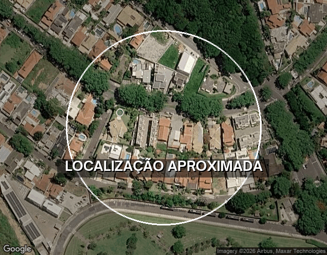 Sobrado com 5 quartos e 300m² em área nobre