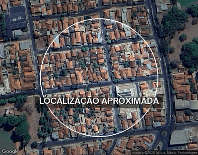 Casa com 200m² de área construída em amplo terreno de 584m²