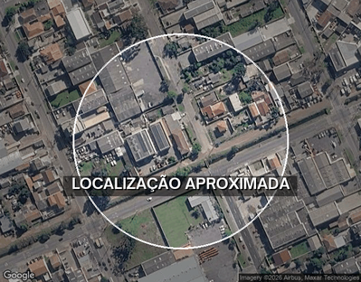 Terreno com Construção Comercial e Residencial em Curitiba