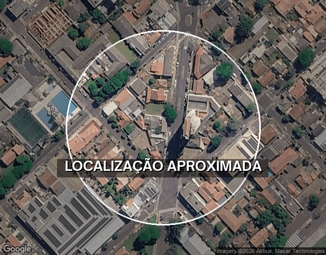Terreno com 3 Edificações no Centro de Rolândia