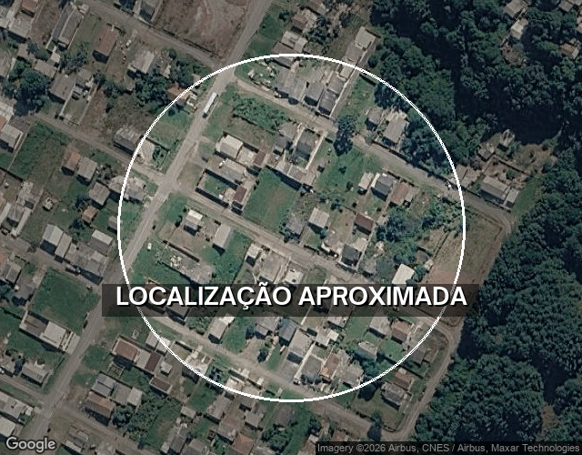 Casa de Madeira em Terreno de 360m² com Potencial de Valorização