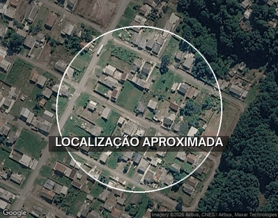 Casa de Madeira em Terreno de 360m² com Potencial de Valorização