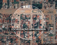 Casa ocupada com 135m² de área construída