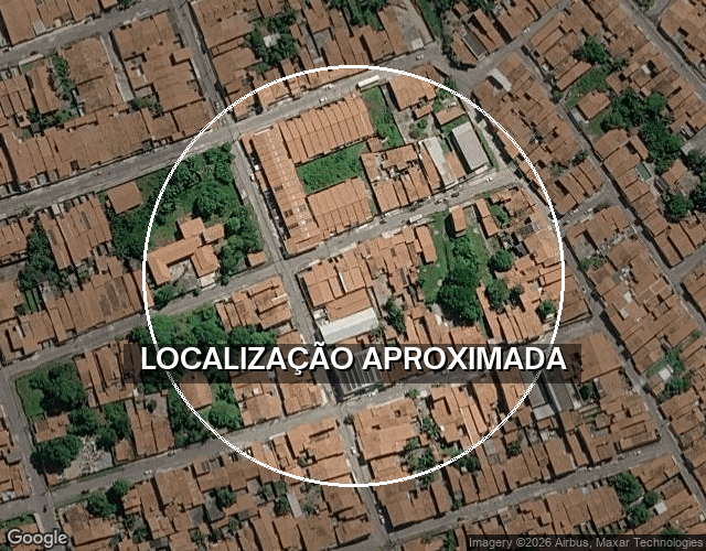 Casa ocupada com 90,60 m² de área construída