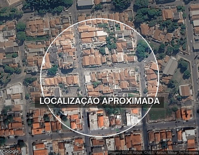 Prédio com 3 Residências, 6 Quartos e 3 Banheiros
