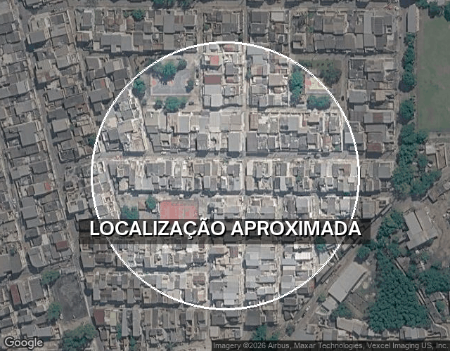 Casa ocupada com 55 m² construídos