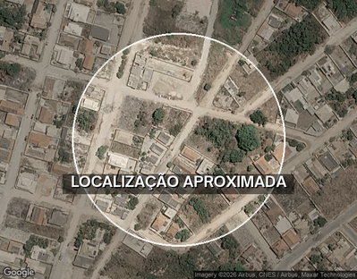 Lote de 387 m² com duas casas e 3 quartos