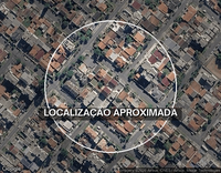 Casa ocupada com 329,72 m² e 1 vaga