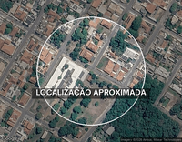 Terreno de Esquina com 450 m² e Área de Preservação