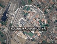 Terreno murado de 294 m², sem construção